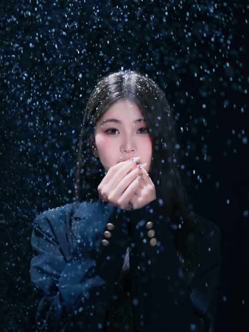 短剧中的冰雪场景拍摄技巧