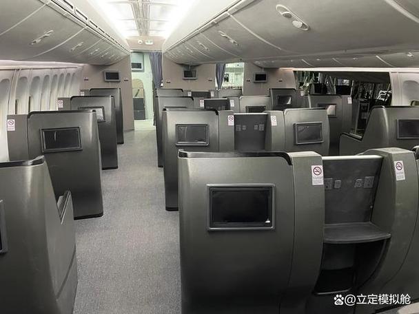 短剧中的飞机舱场景布置技巧