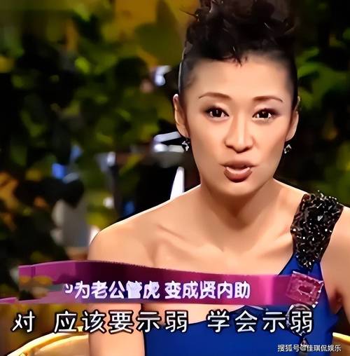 发现闺蜜手机相册，全是偷拍我和男友的亲密照